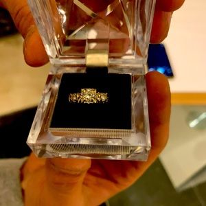 Diamond engagement ring